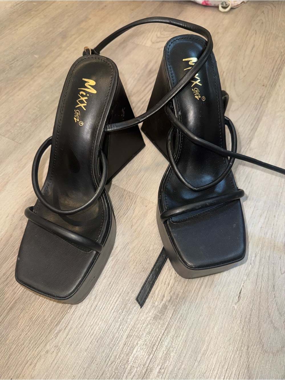 Mixx Shuz Black Square-Toe Strappy Block Heels